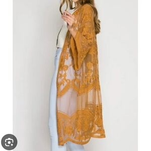 Honey Punch golden lace full sleeve kimono